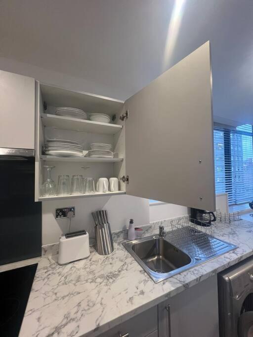 Luxury Chic Apartment *