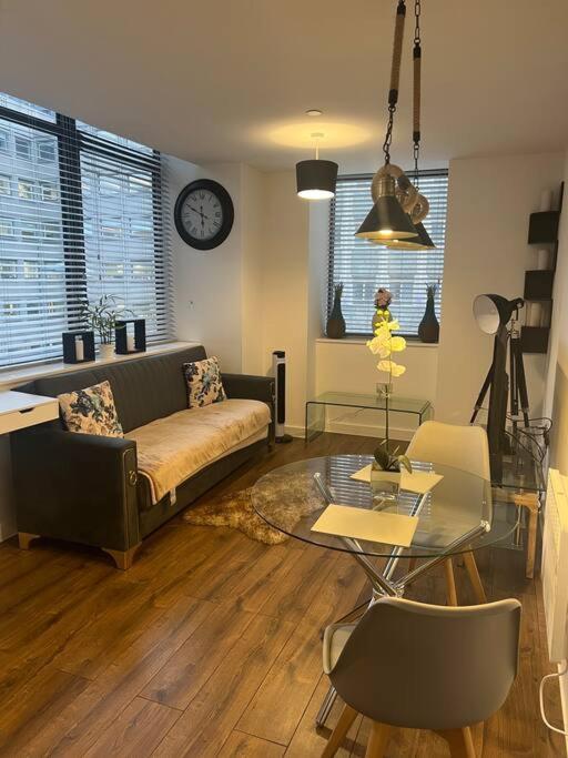 Luxury Chic Apartment Liverpool
