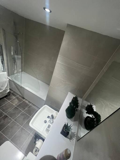 Luxury Chic Apartment Liverpool